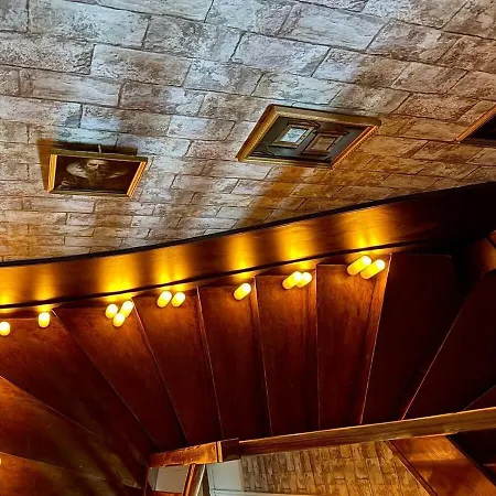 Le Manoir Des Sortileges A Apartment Reims